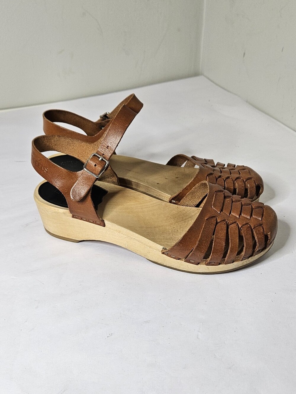 Swedish Hasbeens Snake Debutante Clogs Woven Cognac Brown Low Platform 39 9 8.5